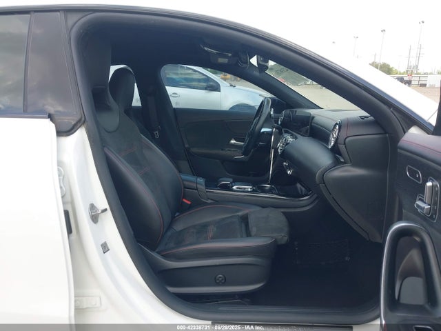 W1K5J4GB4LN102187 Mercedes-Benz m260