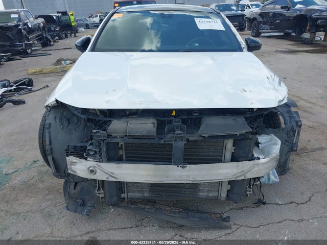 W1K5J4GB4LN102187 Mercedes-Benz m260