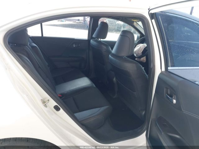 1HGCR2F5XHA172352 Honda k24w1