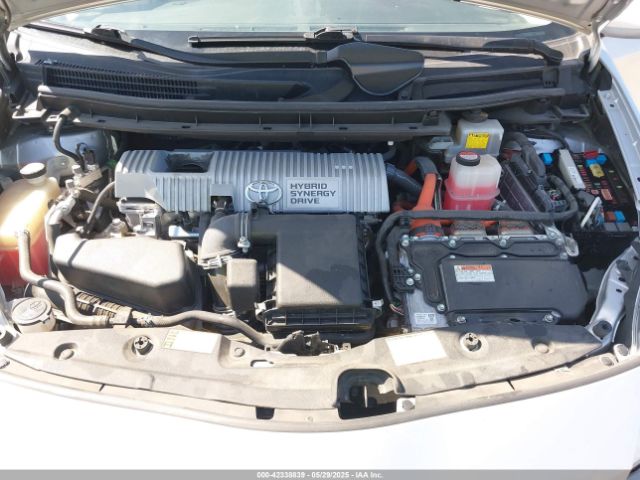 JTDKN3DU6F0394945 Toyota Prius Two
