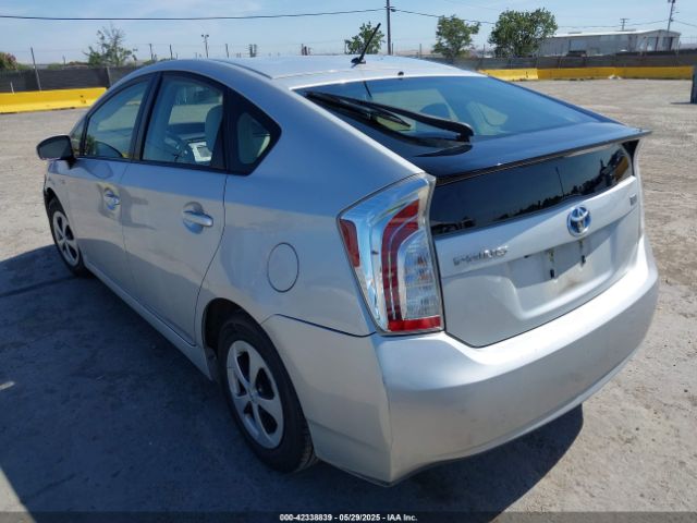 JTDKN3DU6F0394945 Toyota Prius Two