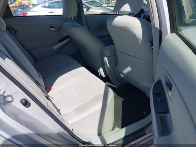 JTDKN3DU6F0394945 Toyota Prius Two
