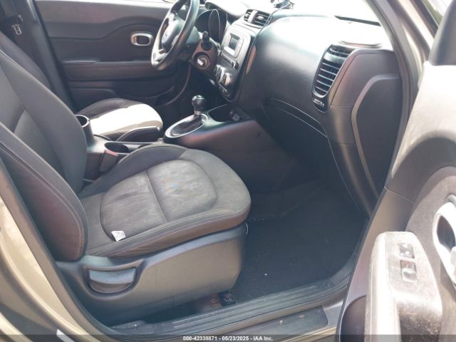 KNDJN2A23G7305740 KIA Soul