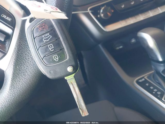 5NPE24AFXKH762901 Hyundai SONATA SE