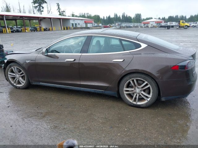 5YJSA1H17EFP37388 Tesla Model S P85