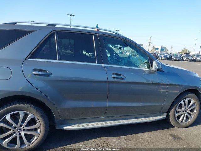 4JGDA5JBXJB053673 Mercedes-Benz m276
