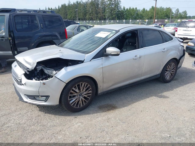 1FADP3J20GL238914 Ford 2016