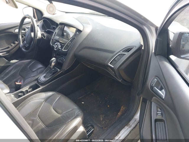 1FADP3J20GL238914 Ford 2016