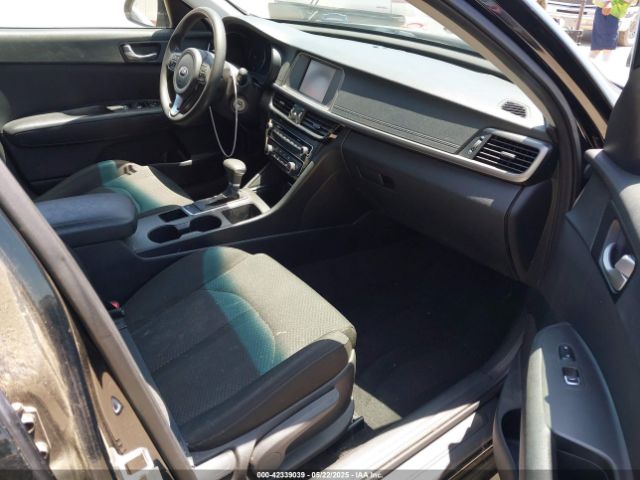 5XXGT4L32JG215768 KIA Optima Lx