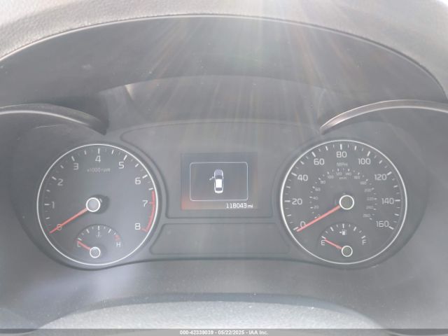 5XXGT4L32JG215768 KIA Optima Lx