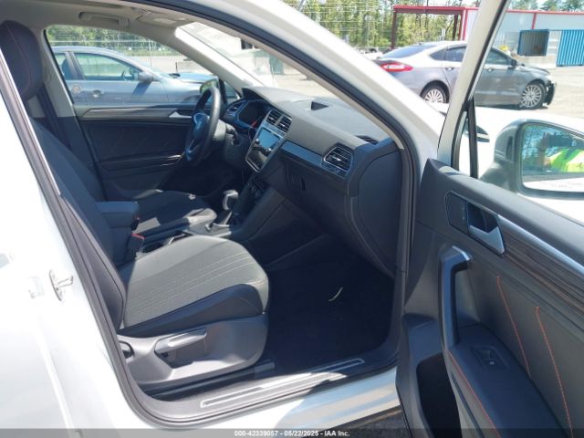 3VVTB7AX9RM217926 Volkswagen Tiguan 2.0t Wolfsburg Edition