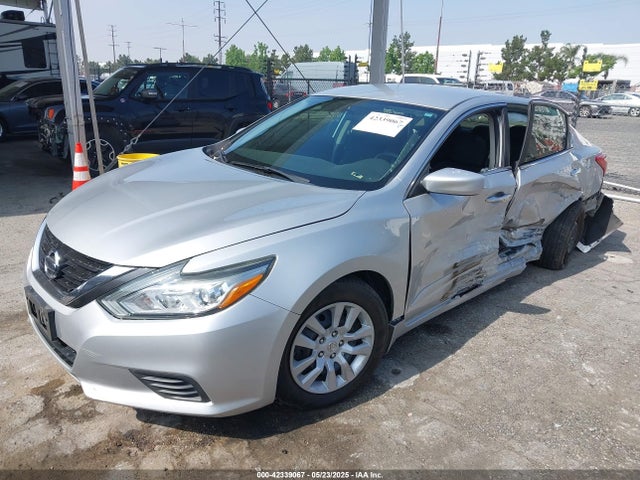 1N4AL3AP9HN325033 Nissan 2017
