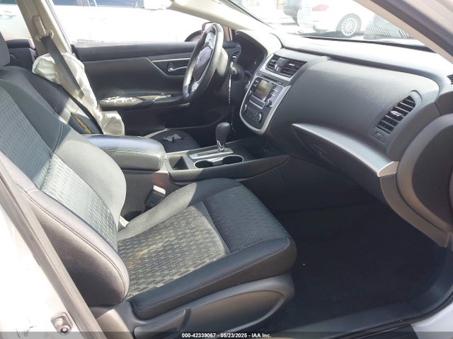 1N4AL3AP9HN325033 Nissan 2017