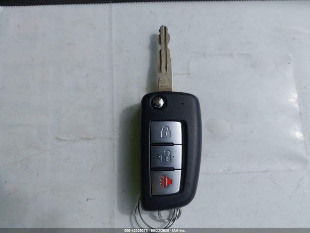 JN1BJ1CP6JW156632 Nissan 2018