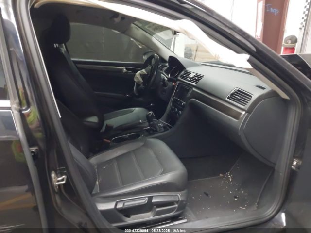 2018 VOLKSWAGEN PASSAT 1VWBA7A34JC016240 Photo 4