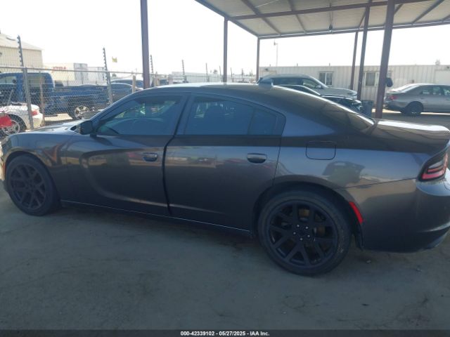 2C3CDXHG4FH844272 Dodge 2015
