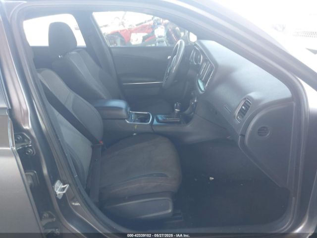 2C3CDXHG4FH844272 Dodge 2015