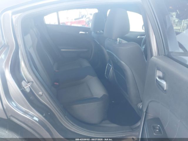 2C3CDXHG4FH844272 Dodge 2015