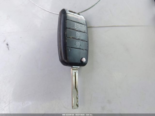 5XXGM4A72FG514266 KIA Optima Lx