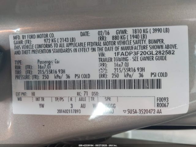 1FADP3F20GL282582 Ford FOCUS SE