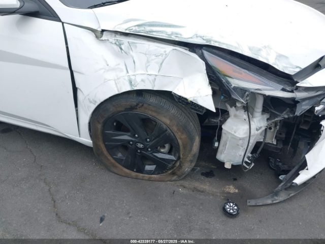 KMHLM4AJXPU077943 Hyundai Elantra Hybrid Blue