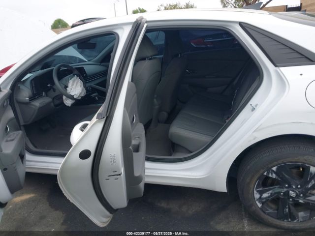KMHLM4AJXPU077943 Hyundai Elantra Hybrid Blue