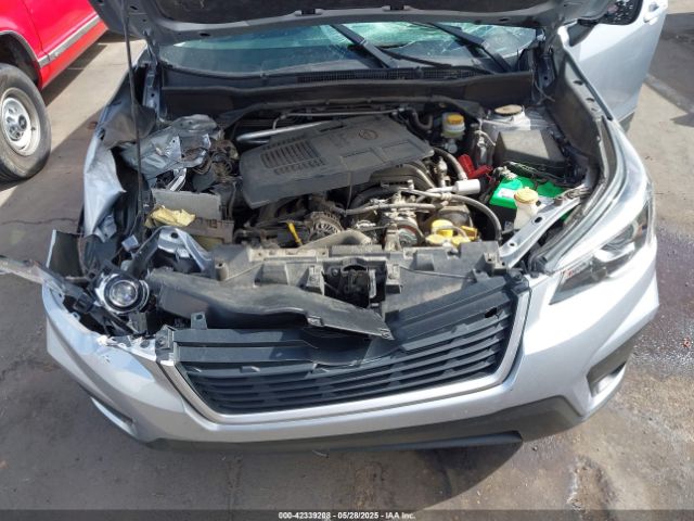 JF2SKAEC1KH451438 Subaru Forester Premium