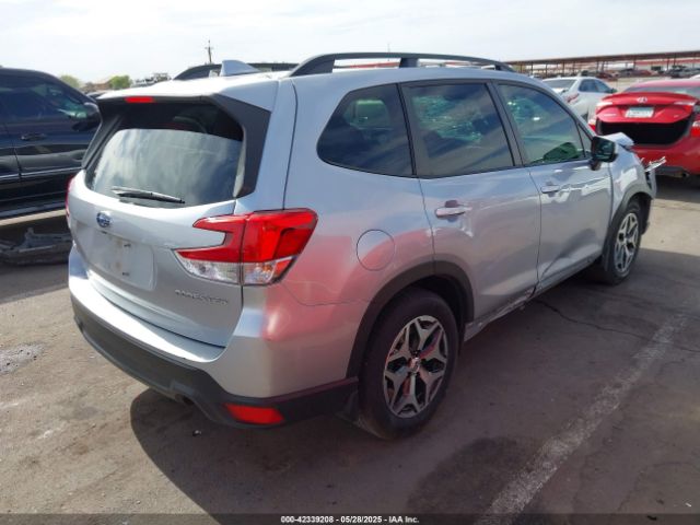 JF2SKAEC1KH451438 Subaru Forester Premium