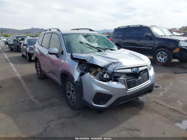 JF2SKAEC1KH451438 Subaru Forester Premium