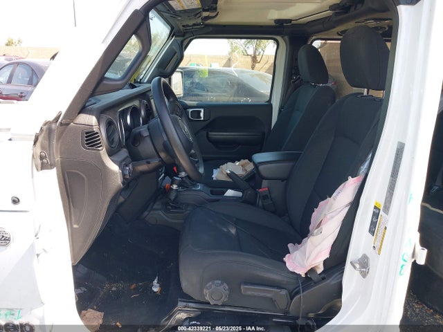 1C6HJTAGXLL197315 Jeep 2020