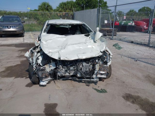 JTNK4RBE3K3035221 Toyota COROLLA SE