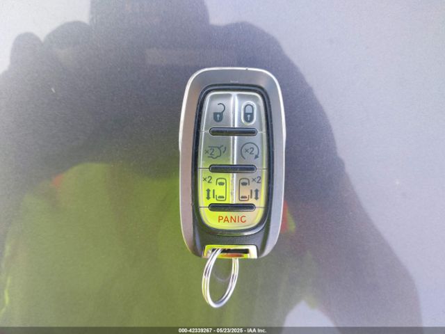 2018 CHRYSLER PACIFICA 2C4RC1GG1JR276055 Photo 10