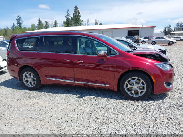 Chrysler Pacifica Limited 2018 2C4RC1GG1JR276055 Image 29