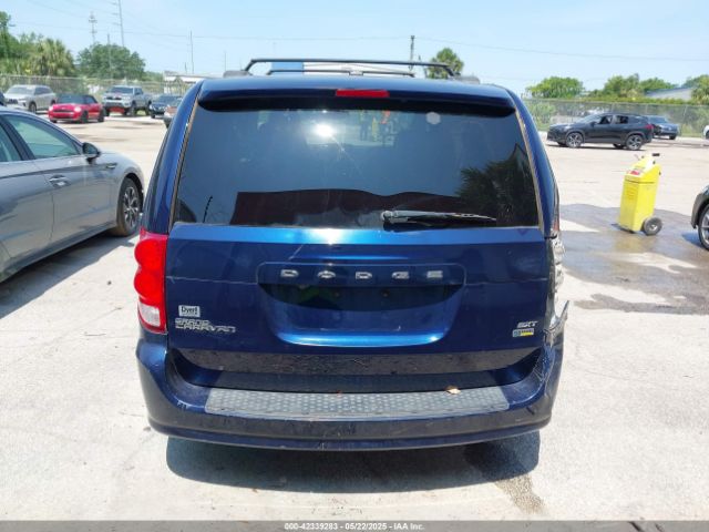 2C4RDGCGXHR697613 Dodge Grand Caravan Sxt