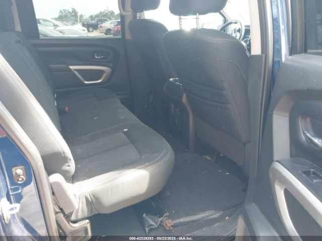 1N6AA1E61JN500822 Nissan TITAN SV