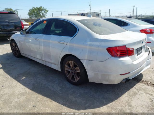 2012 BMW 528I WBAXG5C53CDY29864 Photo 2