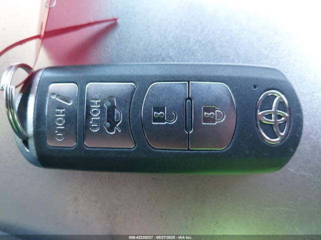 3MYDLBYV1HY176238 Toyota YARIS IA