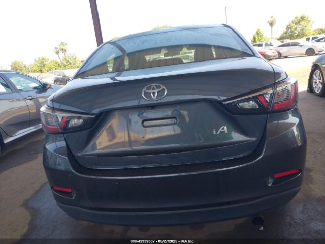 3MYDLBYV1HY176238 Toyota YARIS IA