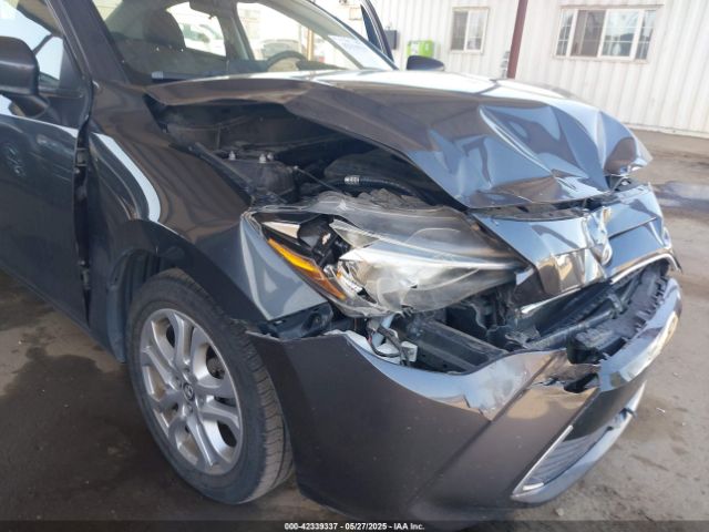 3MYDLBYV1HY176238 Toyota YARIS IA