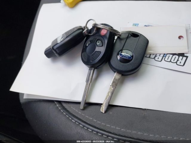 1FMCU0GD6HUC23458 Ford ESCAPE SE