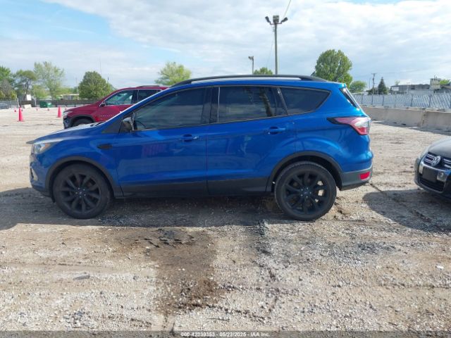 1FMCU0GD6HUC23458 Ford ESCAPE SE