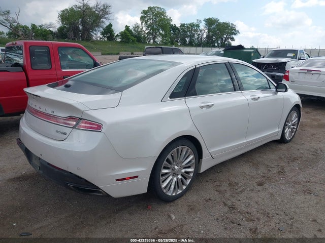 3LN6L2J91GR620212 Lincoln 2016