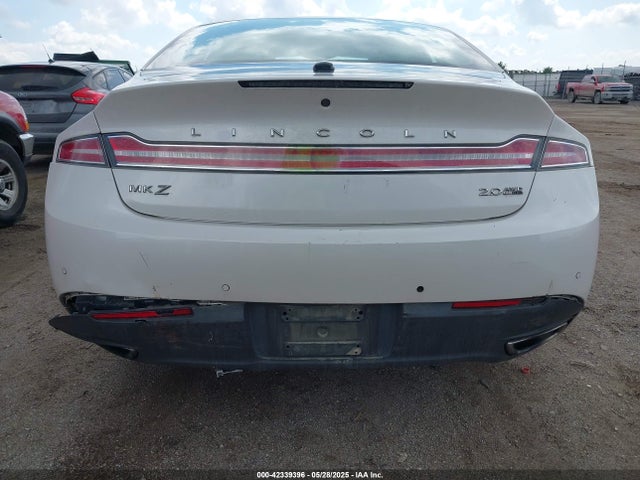 3LN6L2J91GR620212 Lincoln 2016