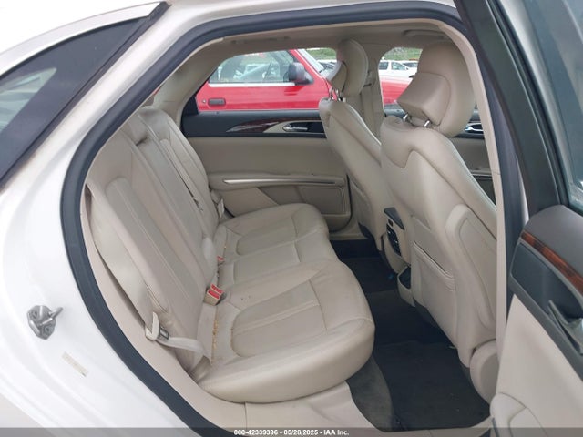 3LN6L2J91GR620212 Lincoln 2016