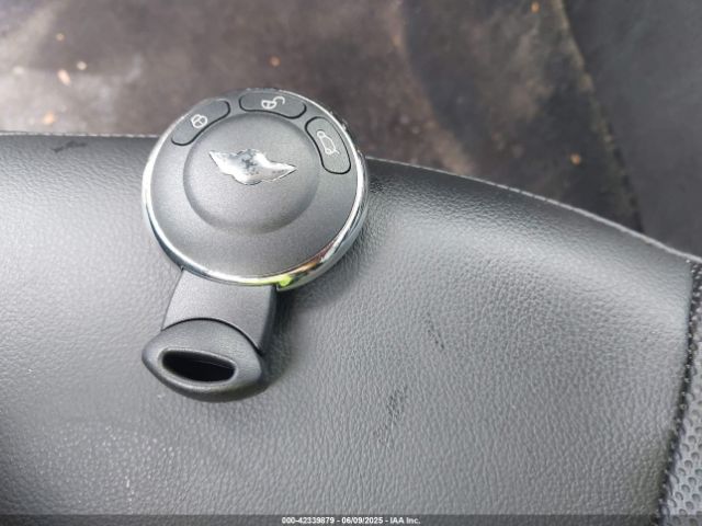 2011 MINI COOPER WMWSU3C58BT251157 Photo 10