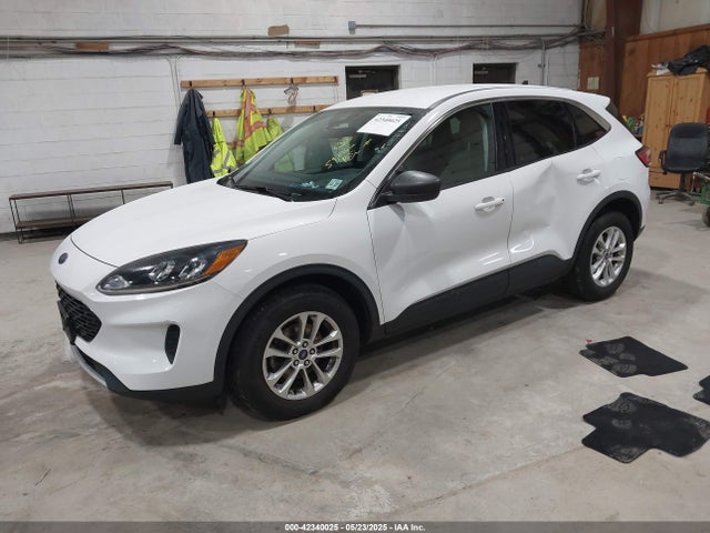 1FMCU9G62NUA68425 Ford ESCAPE SE