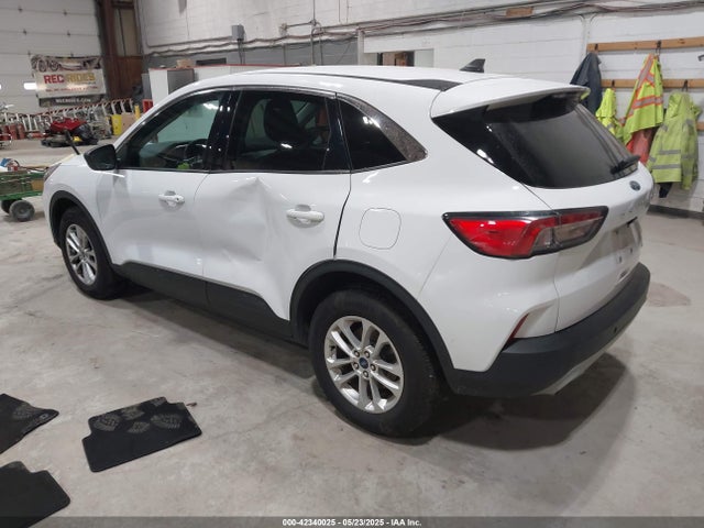 1FMCU9G62NUA68425 Ford ESCAPE SE