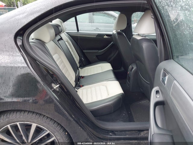 3VWD17AJ5GM244200 Volkswagen Jetta 1.8t Sport
