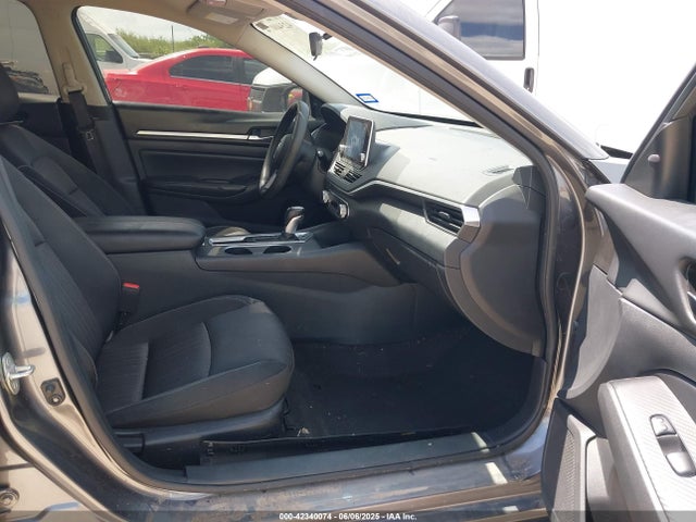 Nissan 2022 2022 1N4BL4DV7NN327735 Image 5