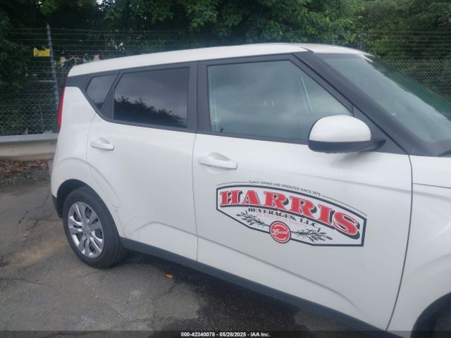 KNDJ23AU7L7713989 KIA SOUL LX